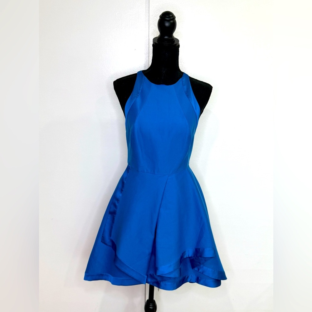 Halston Blue Cocktail Dress Size 6. NWT